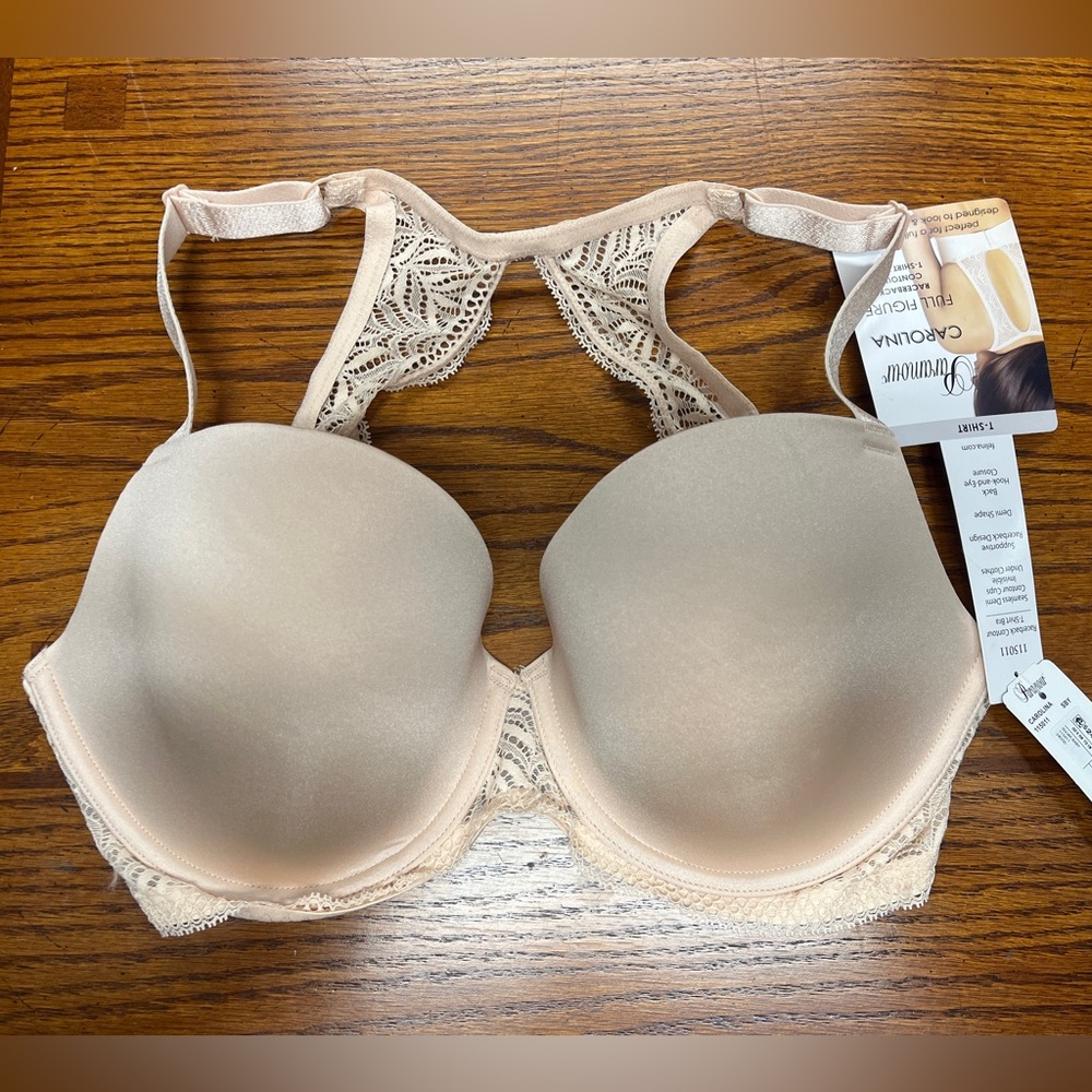 Paramour by Felena 34ddd nude bra. NWT